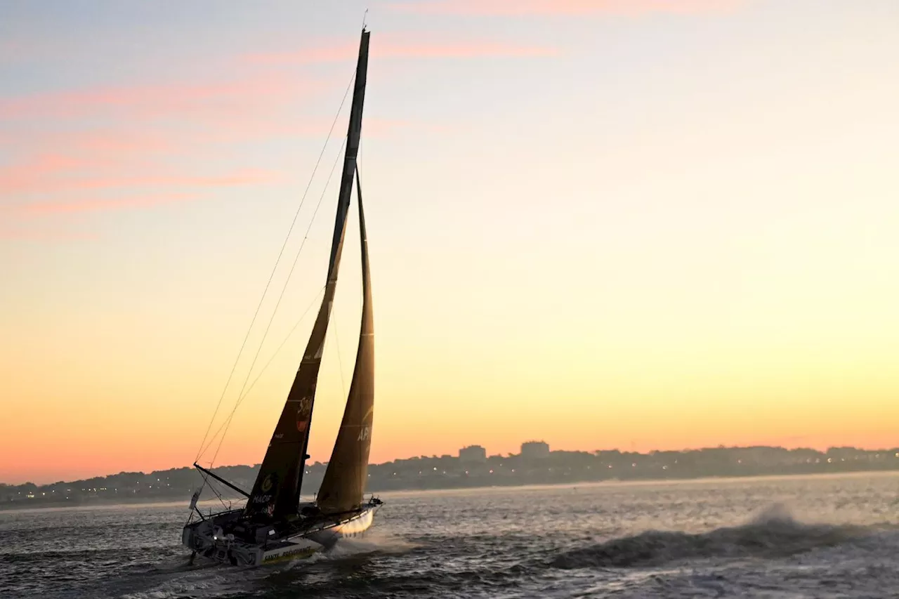 Vendée Globe: au soleil levant, Charlie Dalin franchit sa «plus belle ligne d'arrivée»