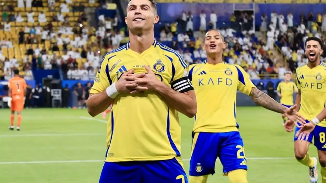 Cristiano Ronaldo renova contrato com Al-Nassr até 2026