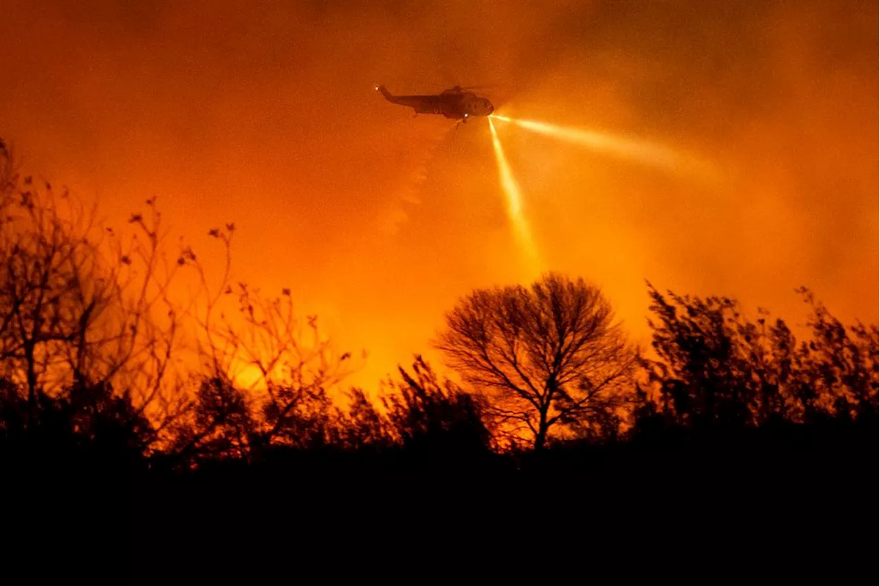 Firefighters prepare for strong winds that could fuel Los Angeles fire growth