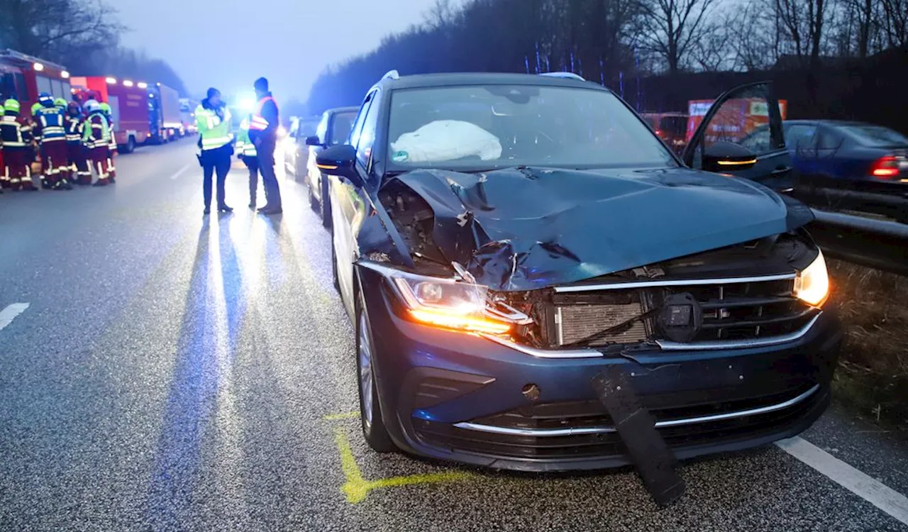 Schwerer Unfall auf der A23 – Autobahn in Richtung Hamburg voll gesperrt