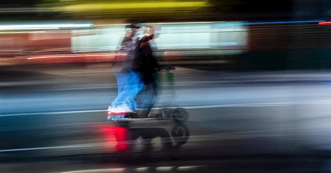 E-Scooter-Fahrer auf der Flucht: Wilde Fahrmanöver schütteln Bielefelder Polizei ab