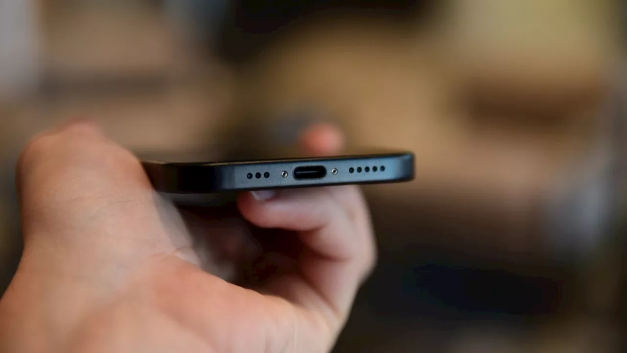 iPhone USB-C Port Vulnerability Could Expose User Data