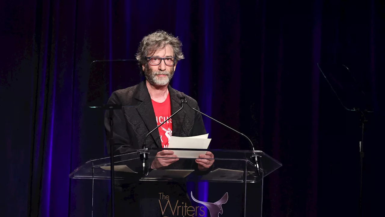 Una docena de mujeres acusan al escritor Neil Gaiman de agresiones sexuales