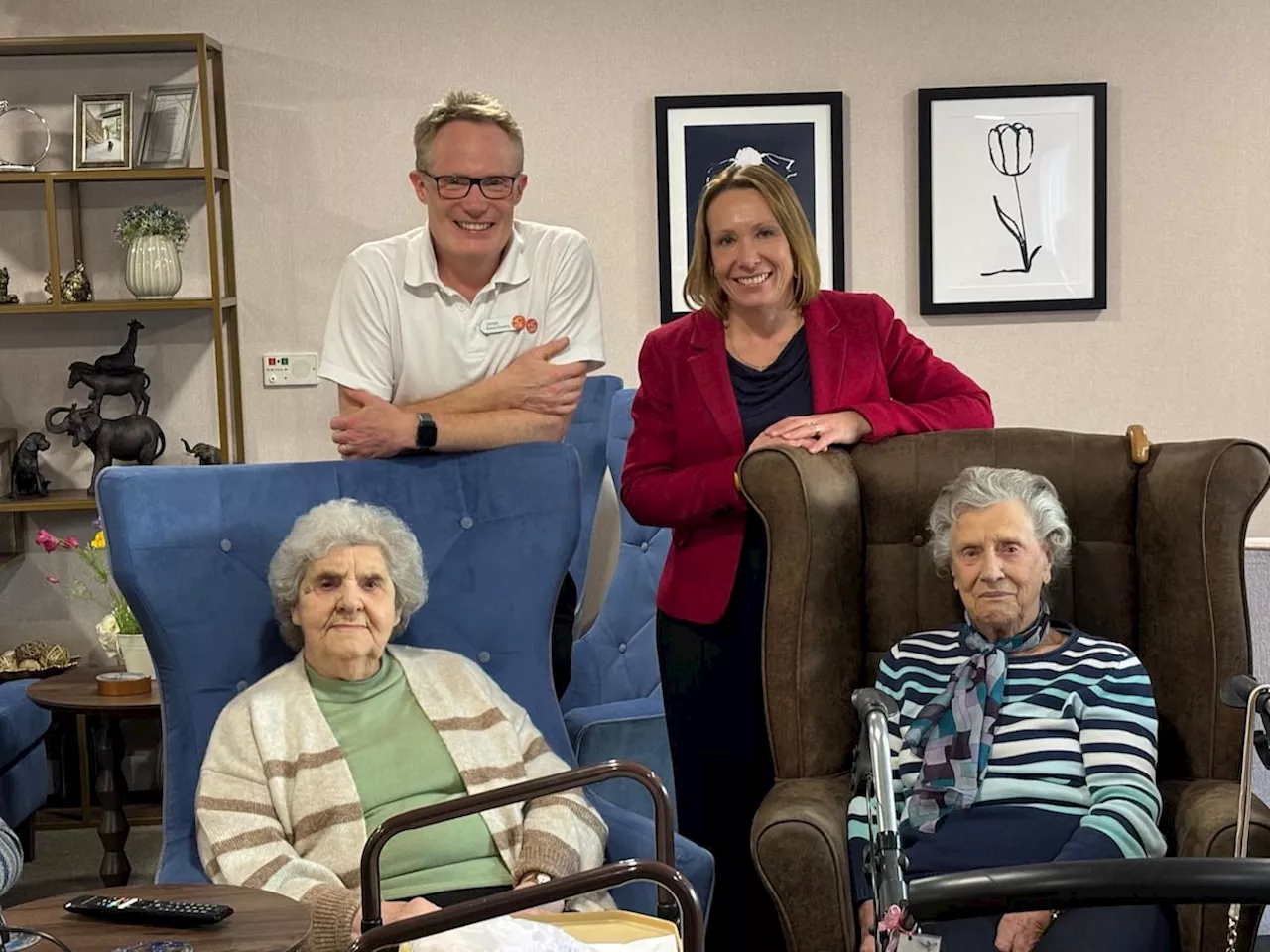 MP Visits Care Home in Oswestry