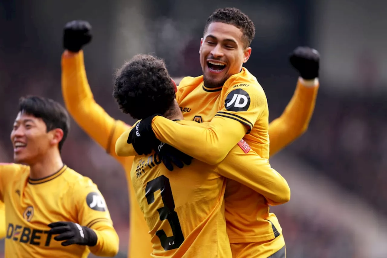 Wolves Dominate Bristol City in Championship Showdown