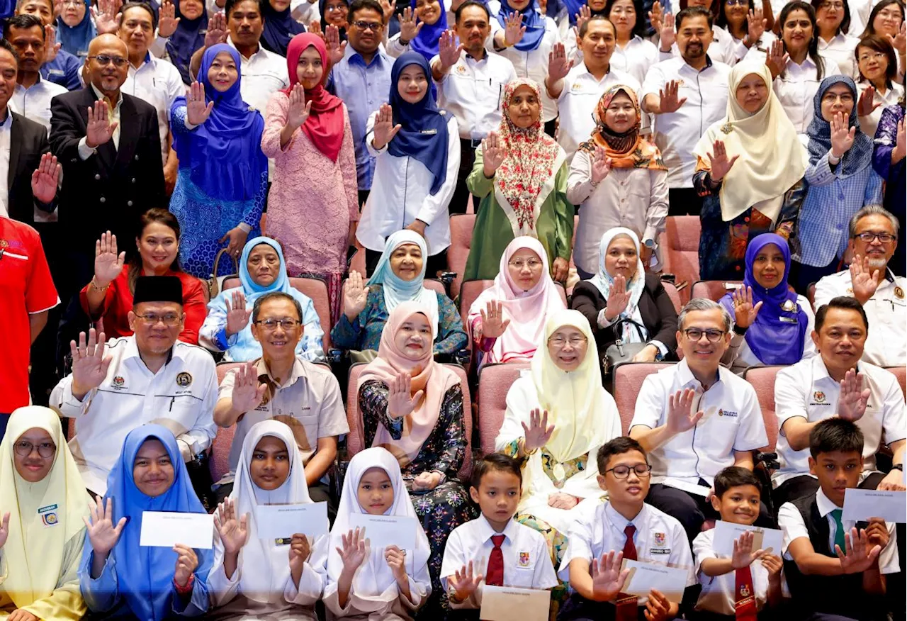 Education Minister Urges Against Premature Conclusions on SPM Absenteeism