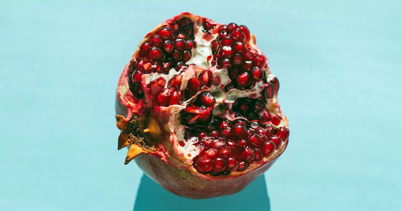 The Health Benefits of Pomegranates: A Superfood Packed with Nutrients