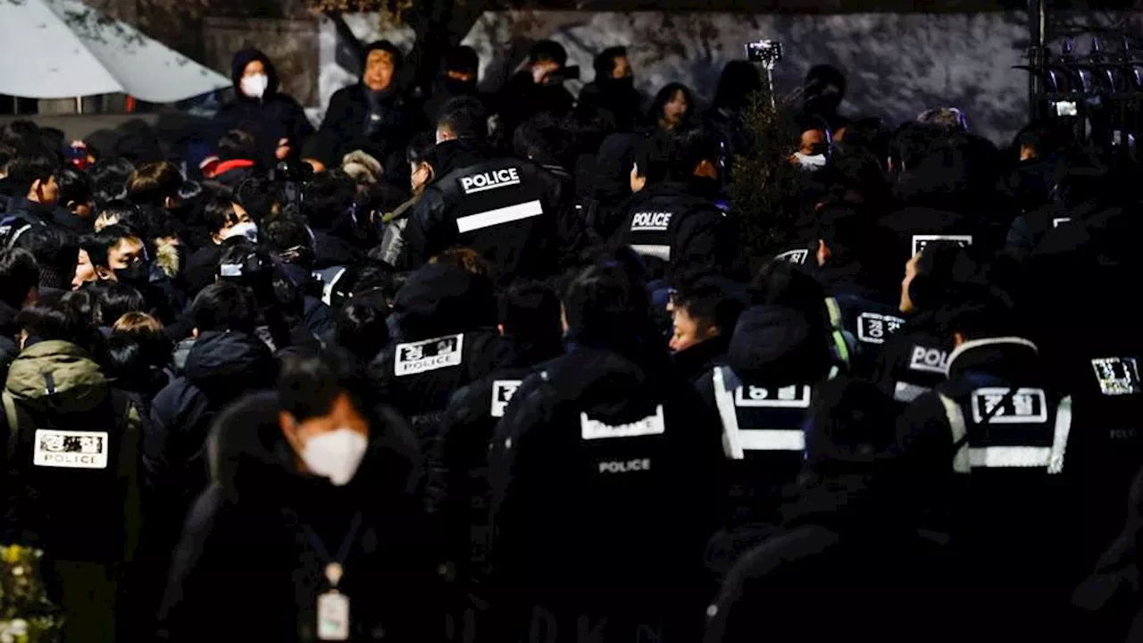 South Korean Police Clash With Supporters in Bid to Arrest Impeached President Yoon Suk-yeol