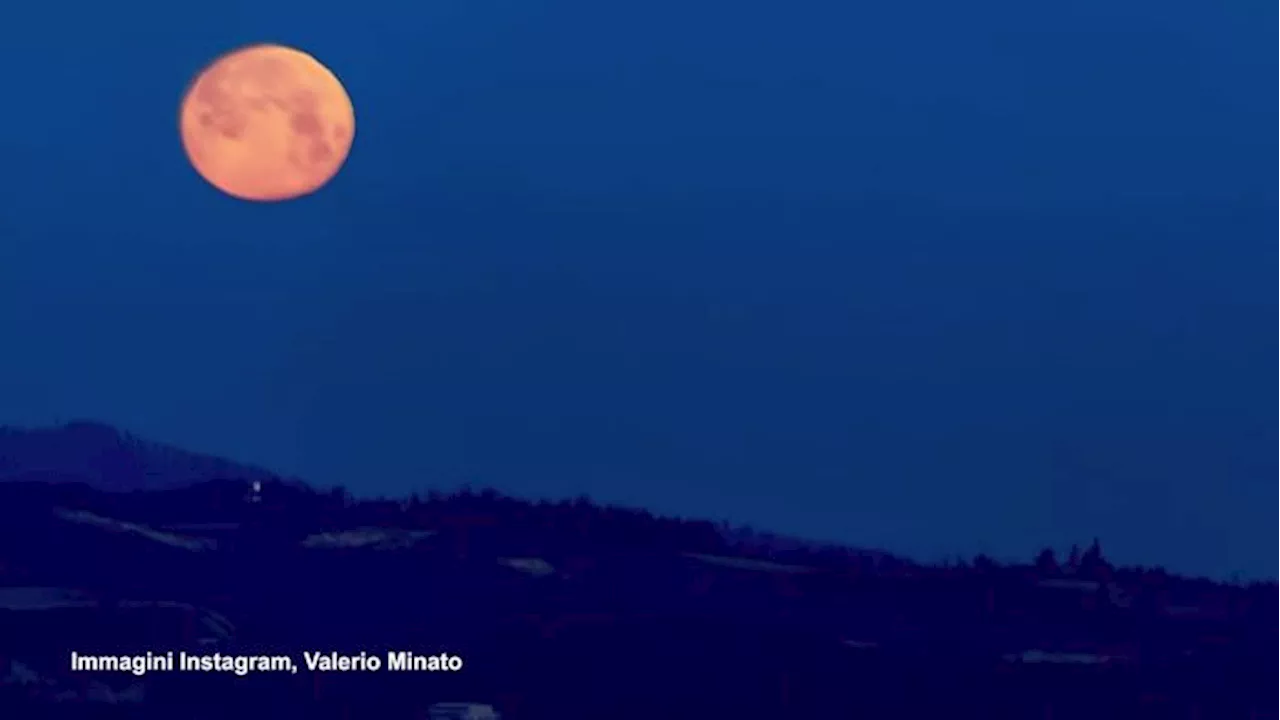 Il tramonto della Luna piena sul Cervino