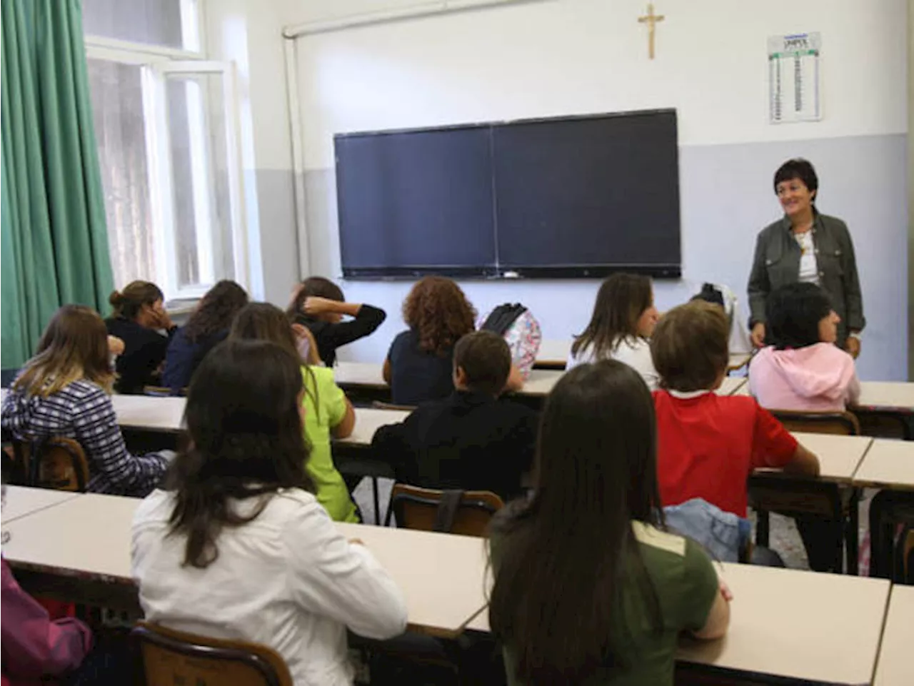 Nuove Indicazioni Nazionali per la Scuola: Latino alle Medie, Abolizione della Geostoria e Centralità all'Italia