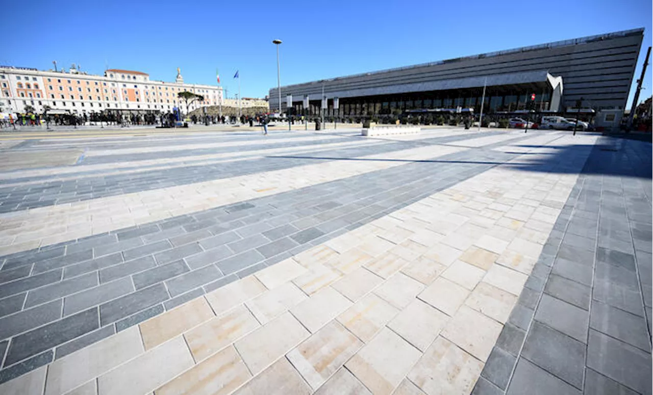 Stazione Termini, riapre Piazza dei Cinquecento