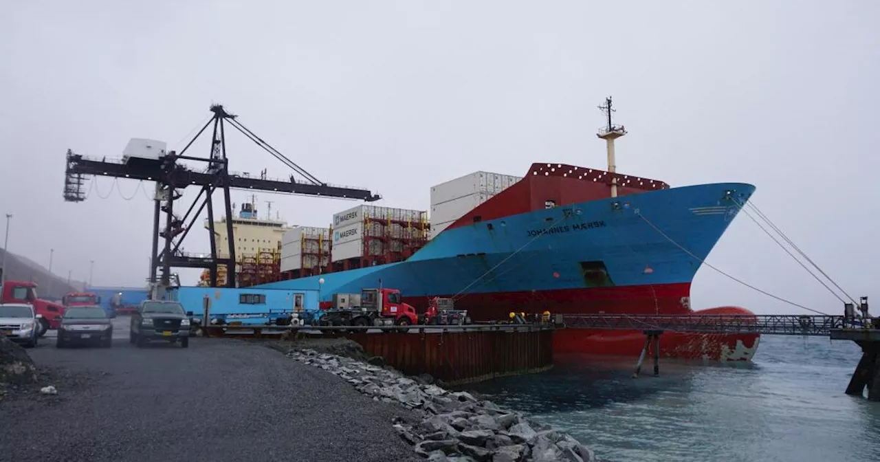 Maersk to End Alaska Service, Shifting Burden to Limited Carriers