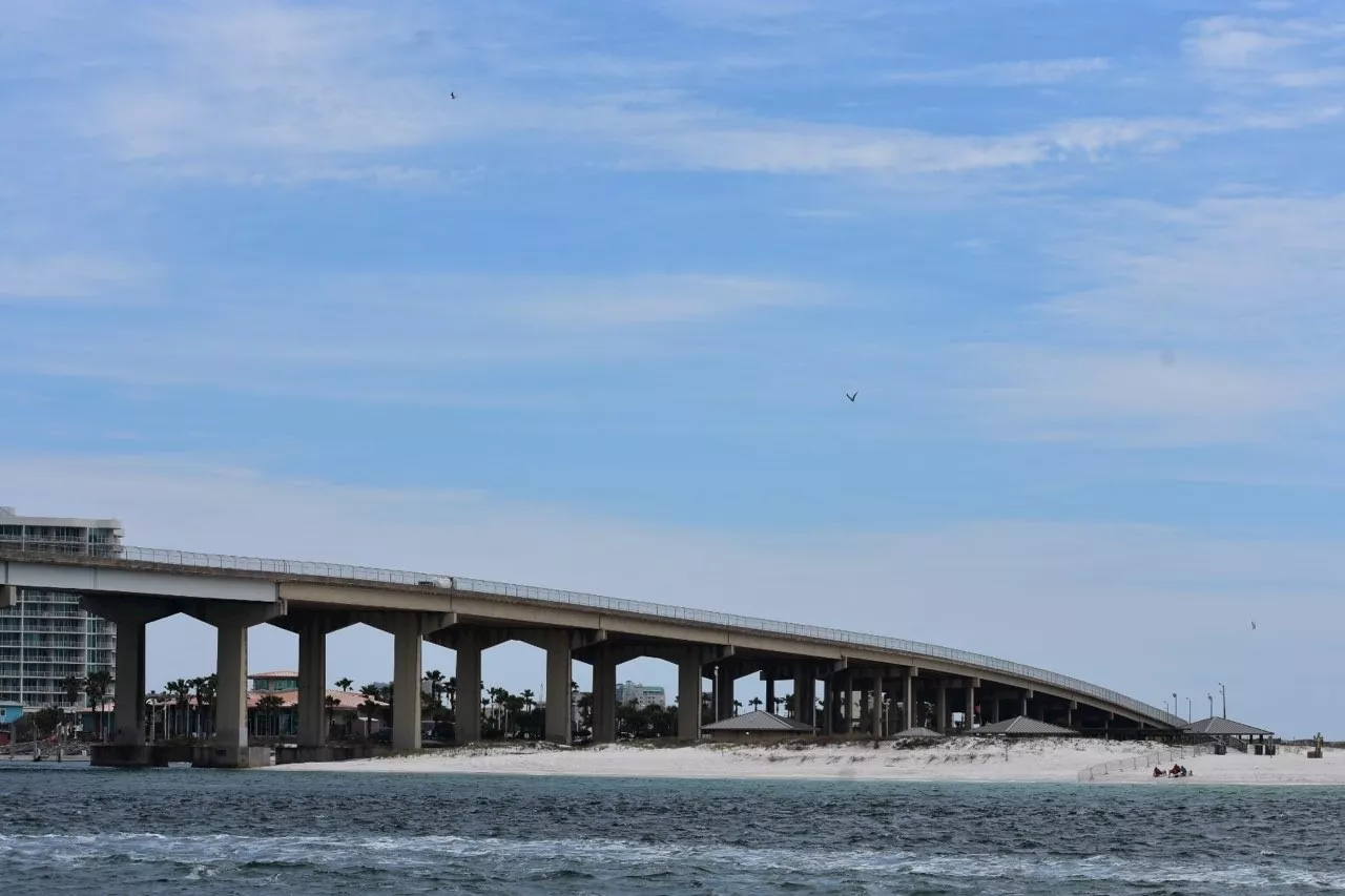 Man Arrested for Leaving Abandoned Boat in Orange Beach