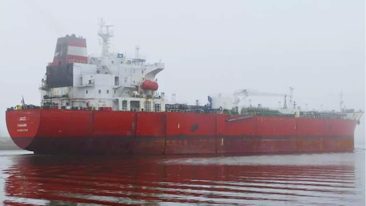 Ostsee vor Rügen: Ein weiterer von Putins Schrott-Tankern in Notlage