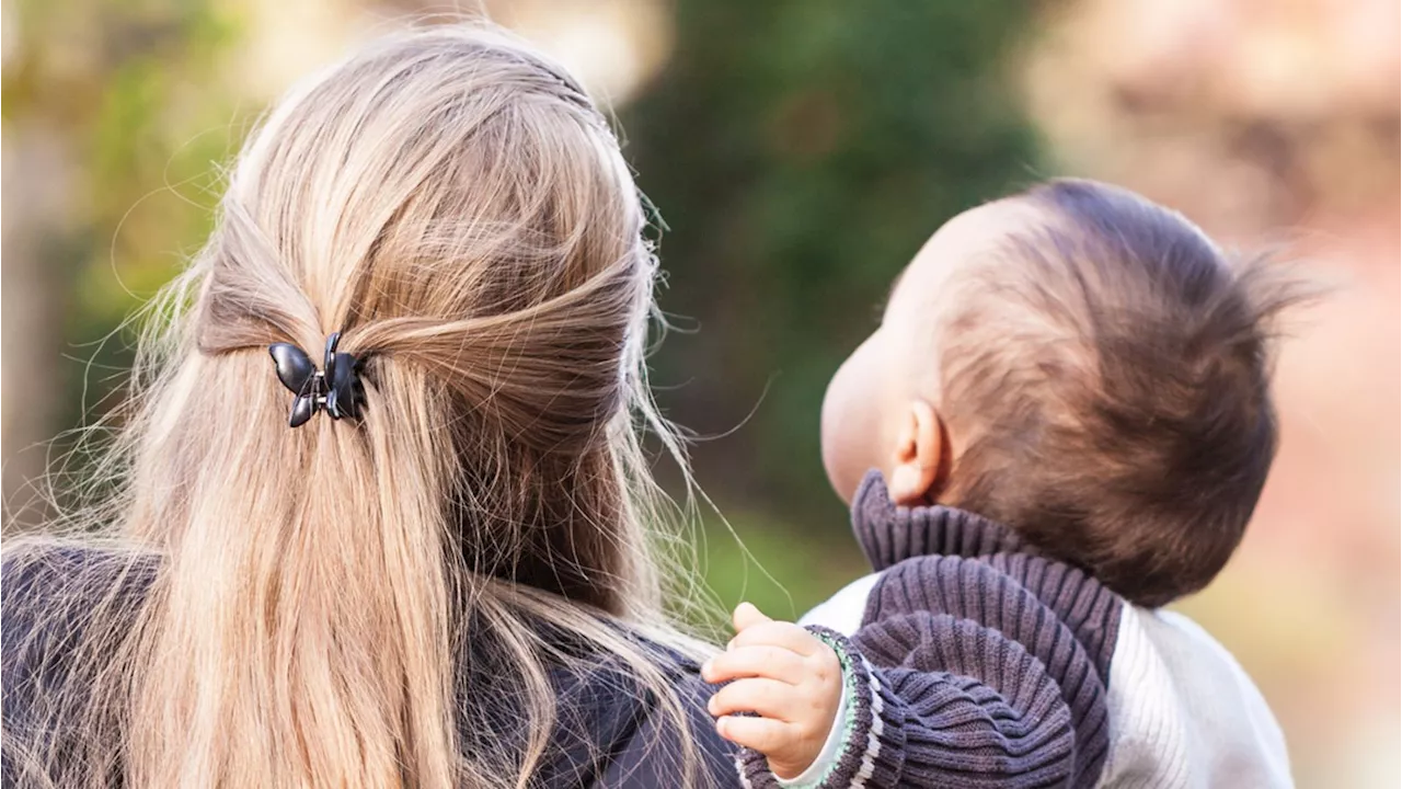 Familienbericht: Mehr Alleinerziehende in Deutschland - Bundesregierung sieht Handlungsbedarf