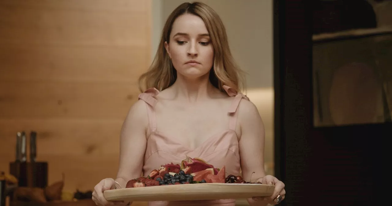 Kaitlyn Dever Is a Lying Wellness Guru in Apple Cider Vinegar Trailer