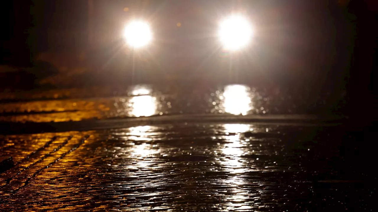 Gefahr im Straßenverkehr: Wetterdienst warnt vor Glatteis