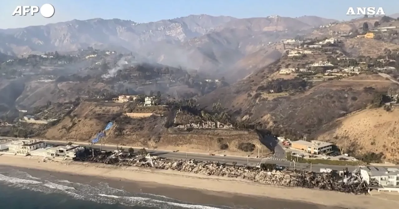 Malibu è spettrale: gli incendi devastanti in California