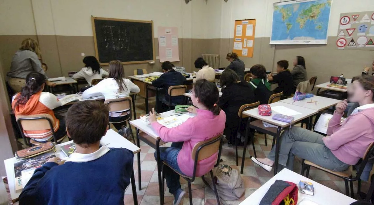 Maestra assolta torna a scuola, ma con le porte aperte