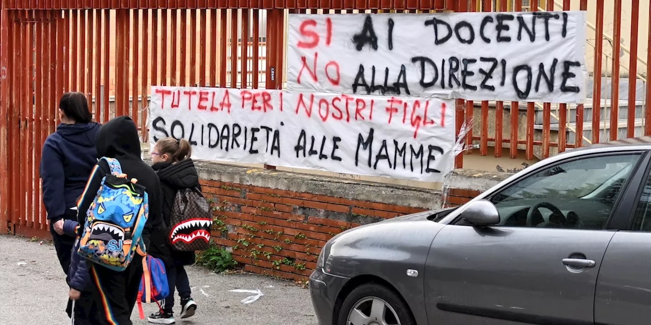 Insegnante arrestata per abusi sessuali su studenti