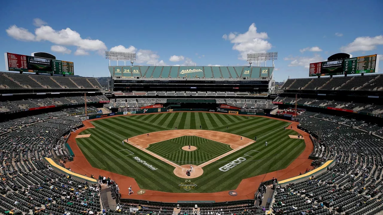 Oakland Coliseum sale moves forward with final vote to come down in 30 days