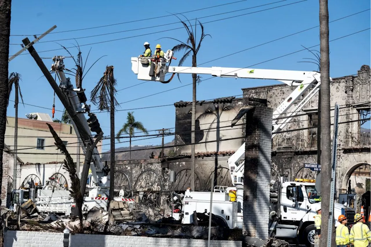 Southern California Edison Shuts Off Power to Over 75,000 Customers Due to Wind Damage