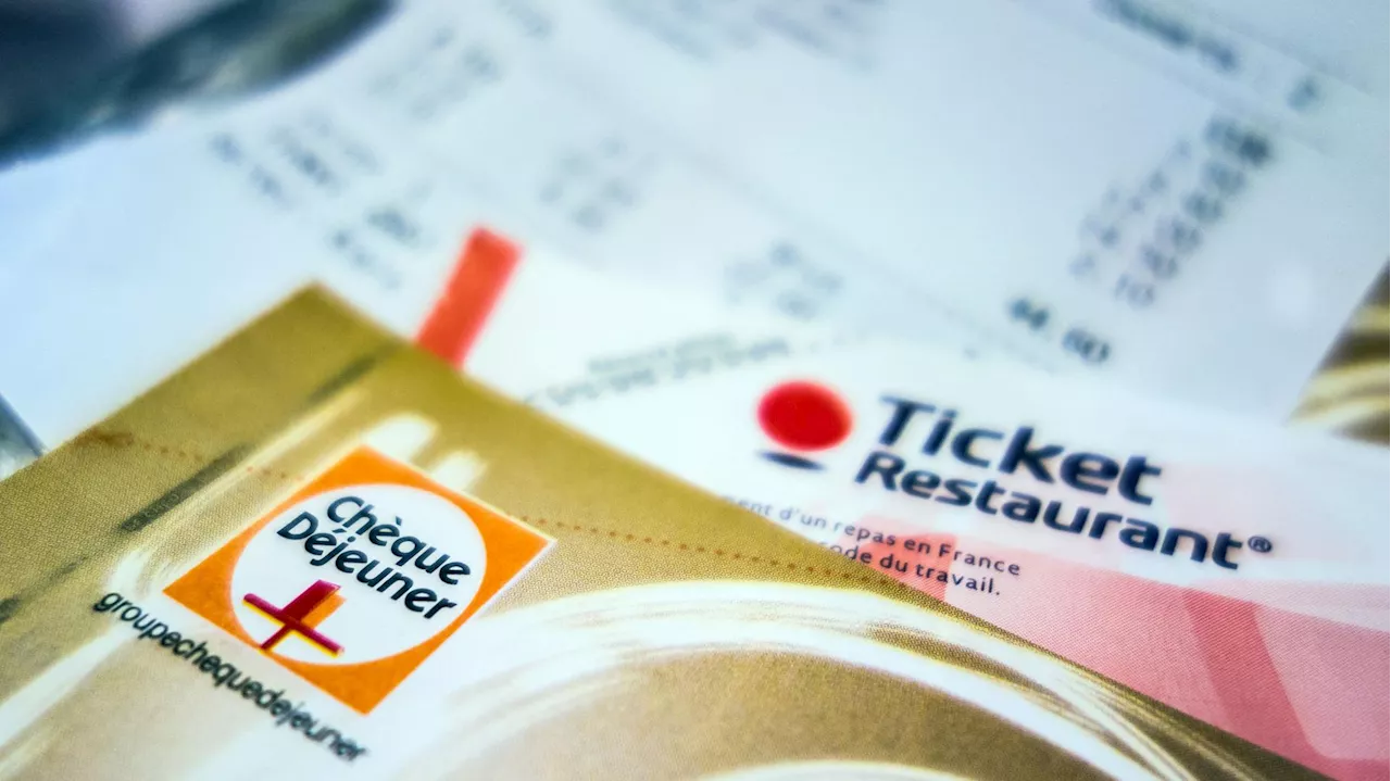 Parlement français prolonge l'utilisation des tickets-restaurant pour les produits alimentaires à préparer jusqu'à fin 2026