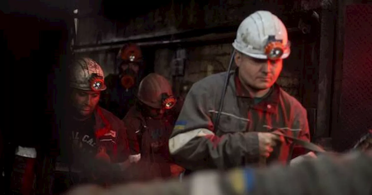 Ukraine coal mine evacuated as frontline closes in