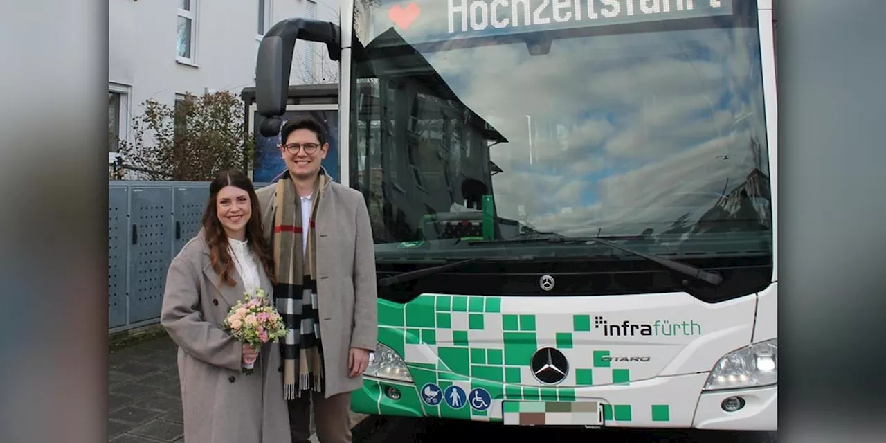 Liebe an der Bushaltestelle: Fürth-Paar startet Eheglück im Linienbus