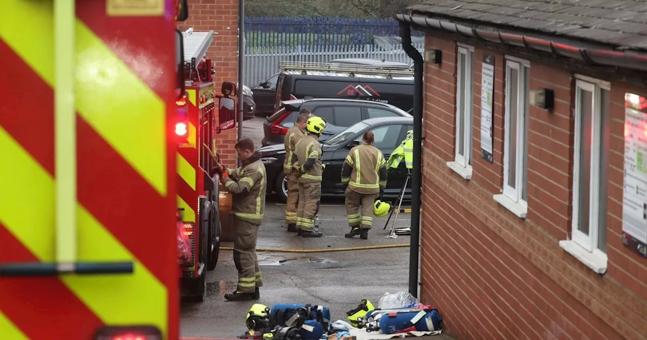 Fire Spreads from Cars to Building in Nottingham