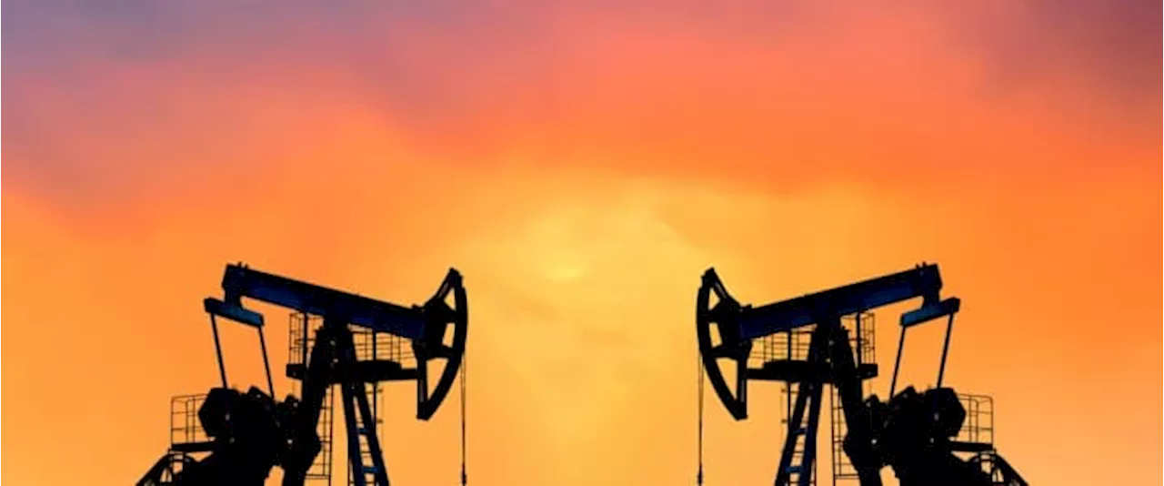 Crude Oil Prices Remain Stable Despite Predictions of Lower Prices