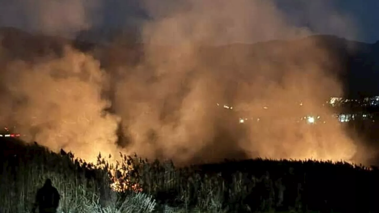 Incendi a Roma, paura nel quartiere Giardini di Corcolle