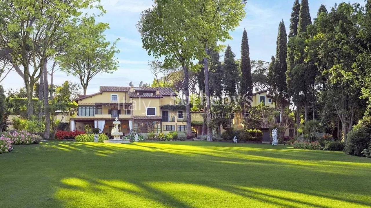 Villa Grande di Berlusconi in vendita per 17 milioni di euro