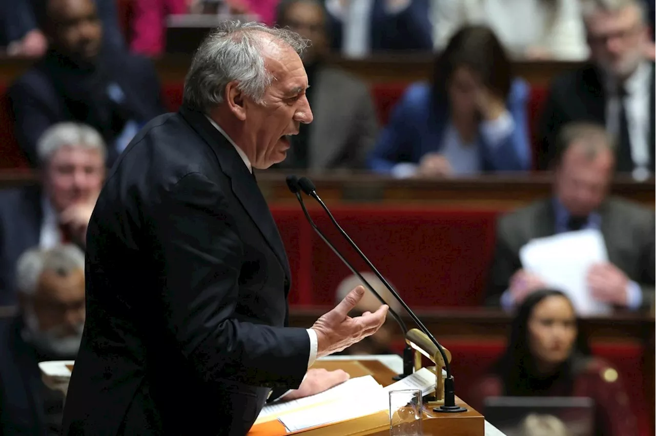 Retraites : pourquoi François Bayrou consent à revisiter la réforme sous la forme d'un 'conclave'