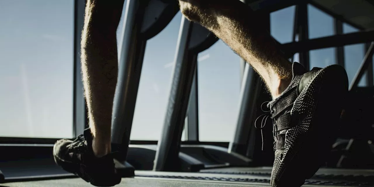 Serbian-Slovak Ultrarunner Shatters World Record for Longest Treadmill Run