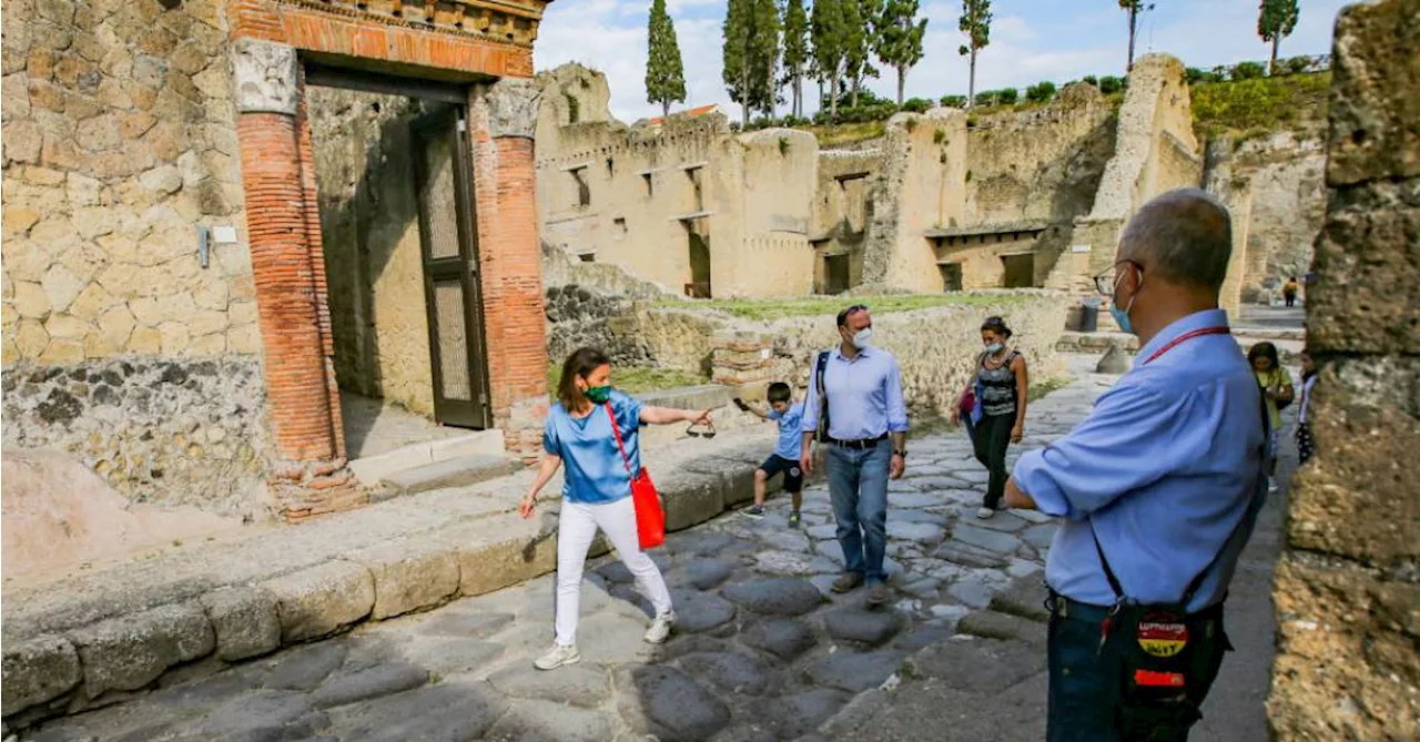 Pompeia Limita Visitantes para Proteger Patrimônio e Equilibrar Turismo