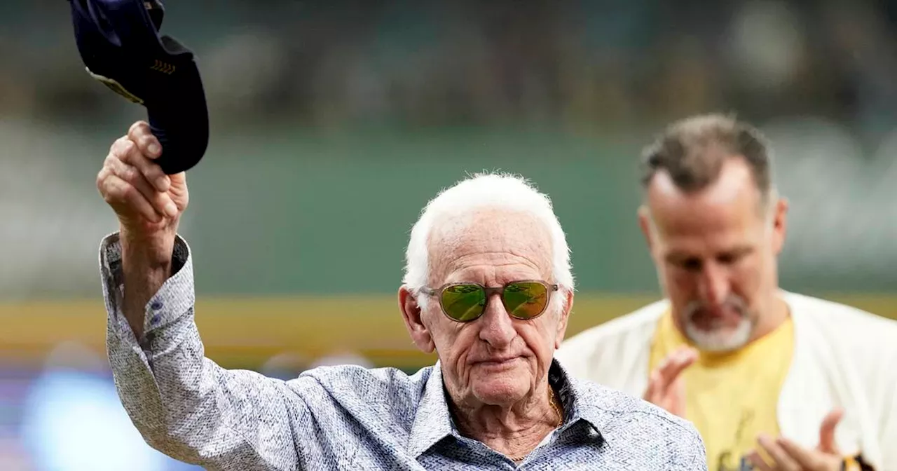 ‘Mr. Baseball’ Bob Uecker, Hall of Fame Brewers announcer, dies at 90