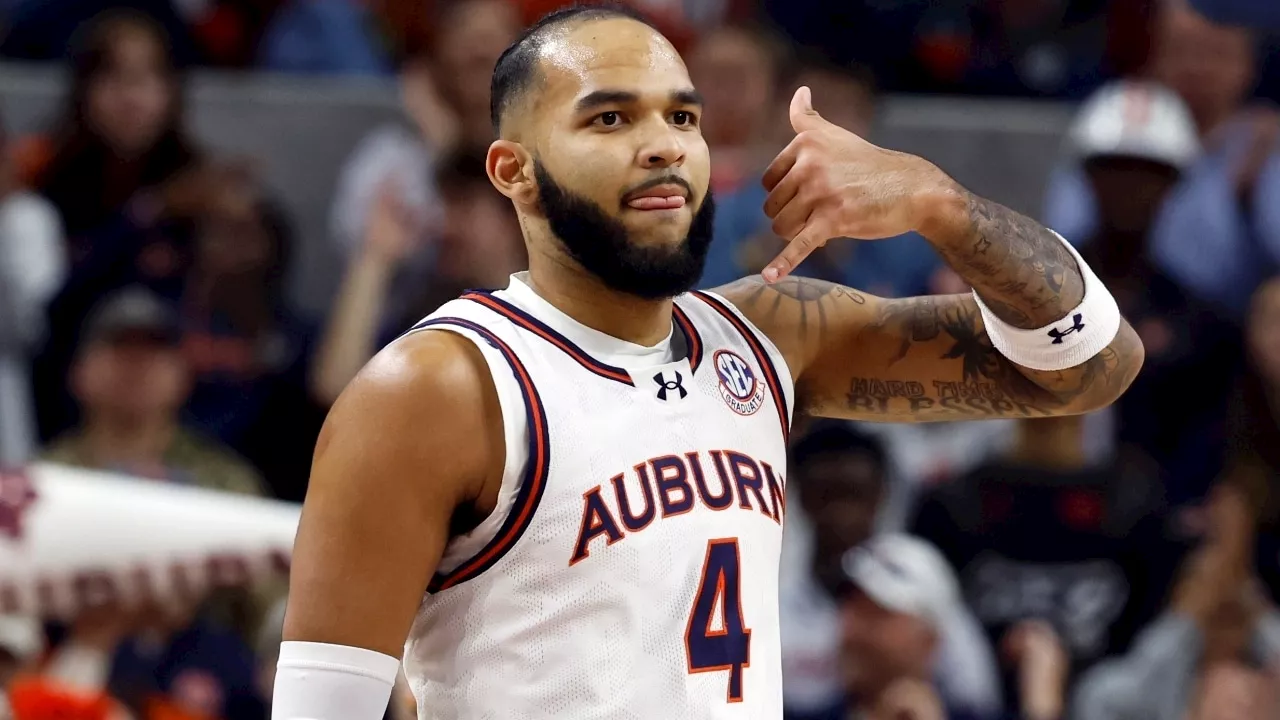 Johni Broome still not practicing following ankle sprain, Bruce Pearl says