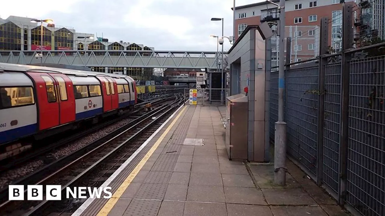 Man Killed After Being Struck by Four Trains on London Underground