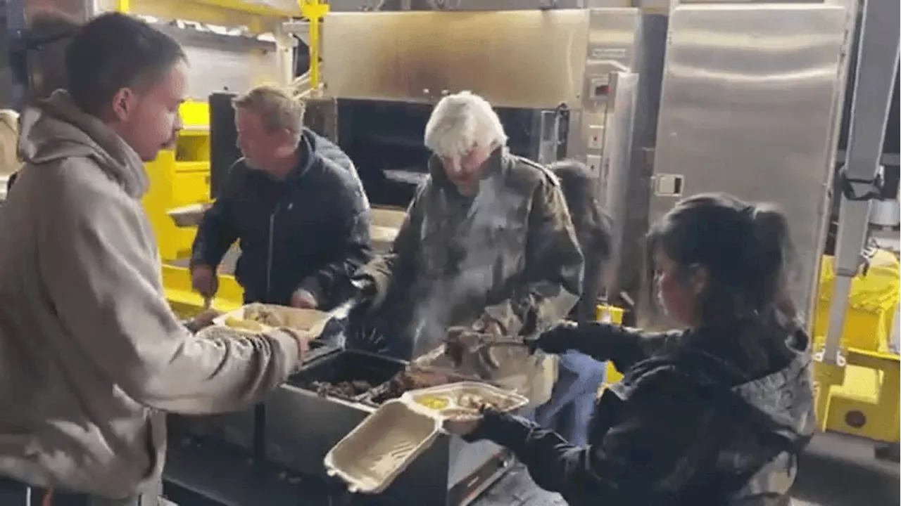 Jay Leno Serves Meals to Firefighters Battling Los Angeles Wildfires