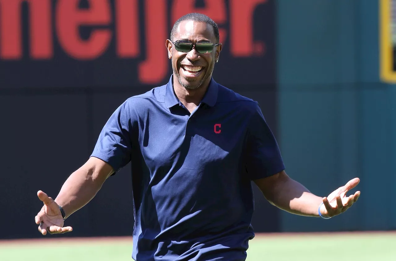 Former Indians Star Kenny Lofton Helps Wildfire Victims