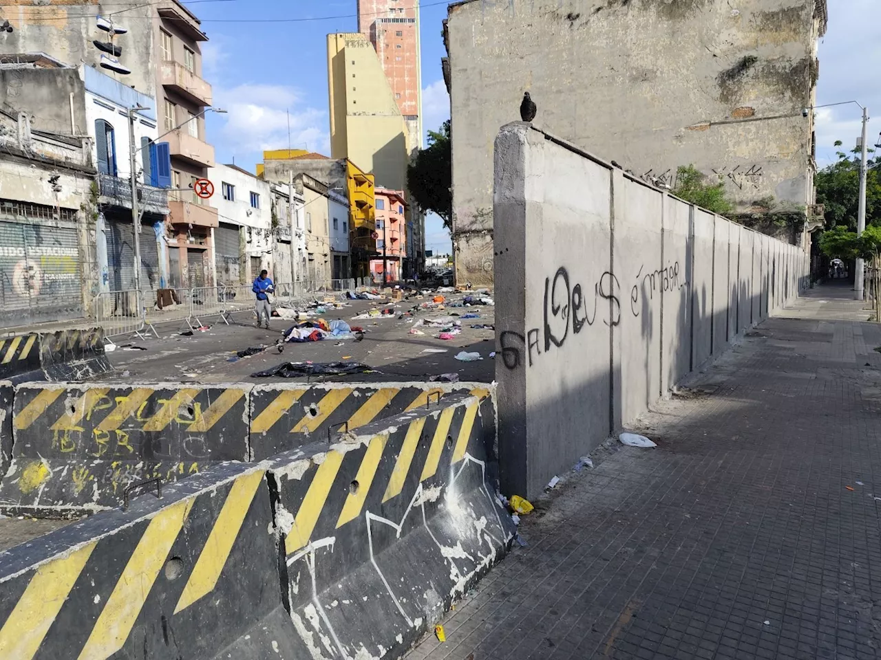 Defensoria orienta que Prefeitura de São Paulo retire muro na Cracolândia