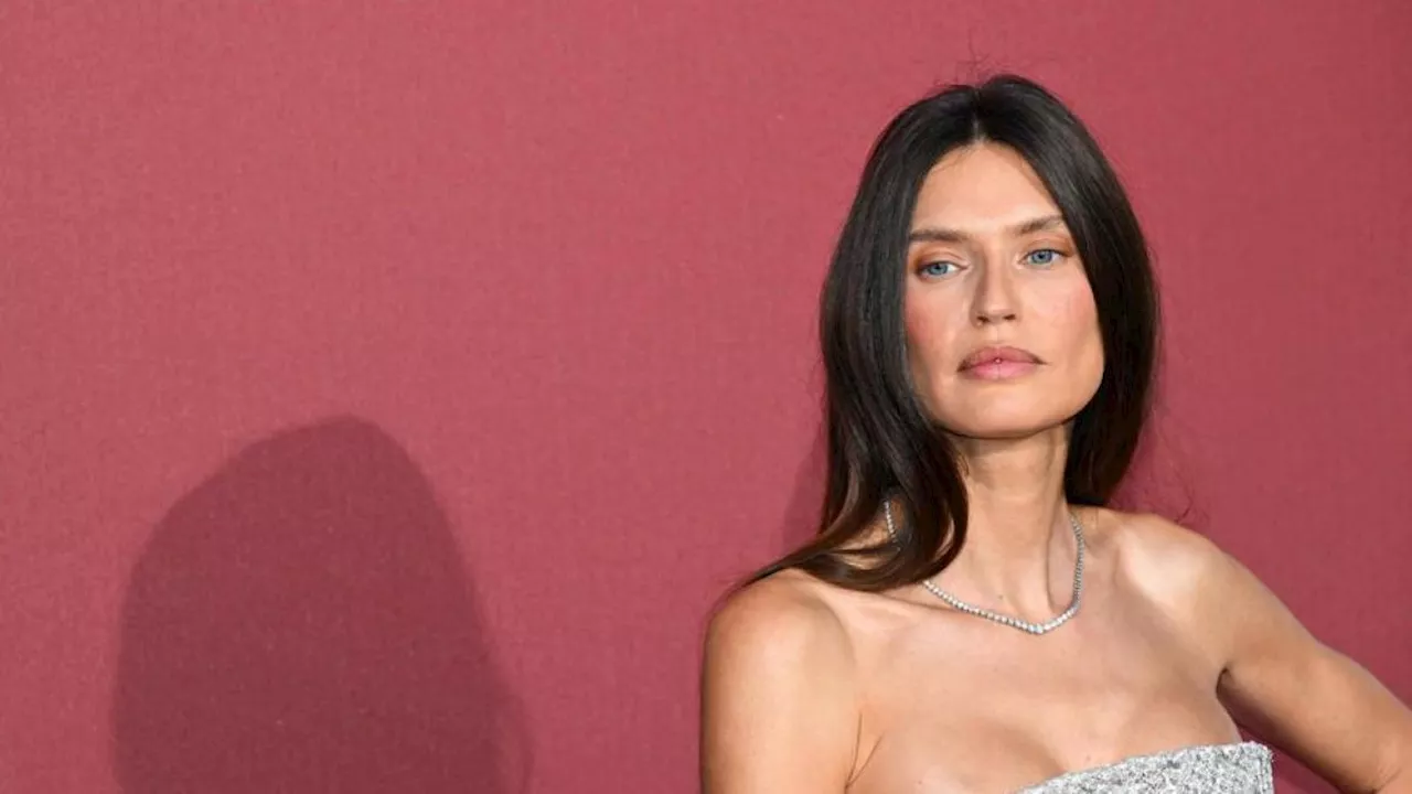 Sanremo, Bianca Balti sul palco nella seconda serata: tutti i nomi dei dieci co-conduttori