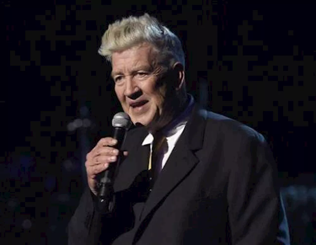 Filmmaker David Lynch Dies Days Before 79th Birthday