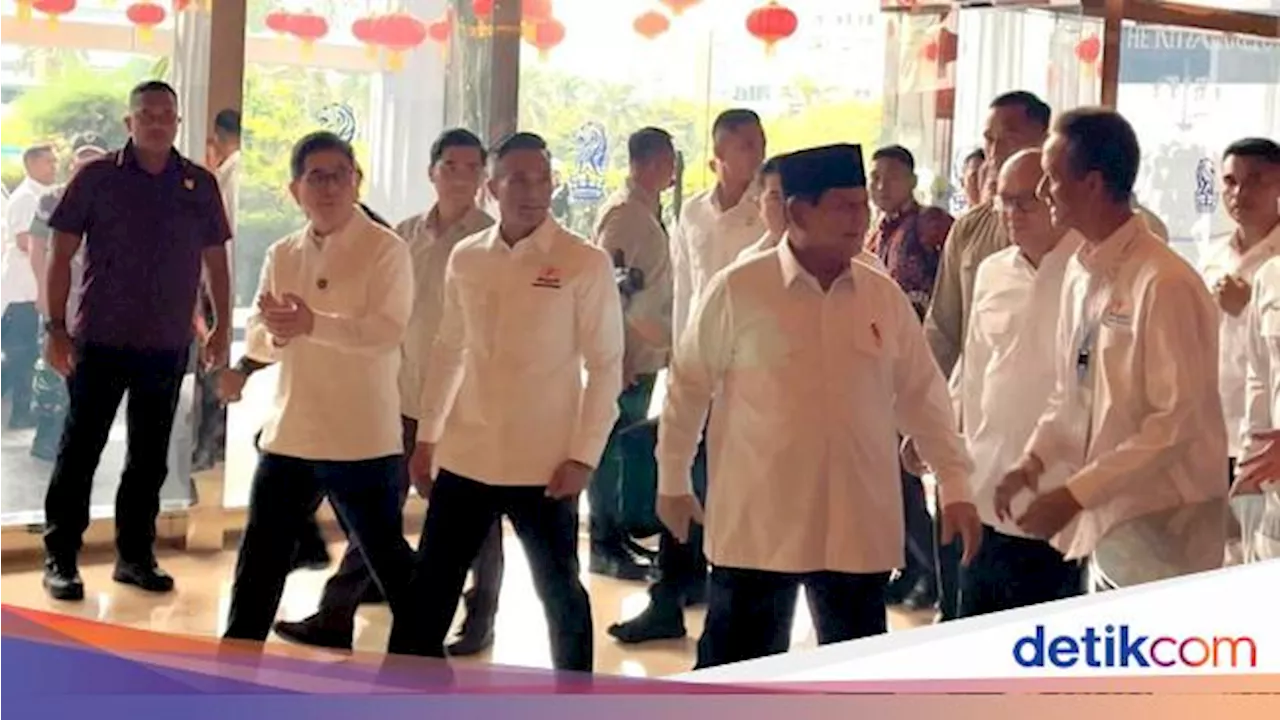 Prabowo Tiba di Munas Kadin, Disambut Anindya dan Arsjad