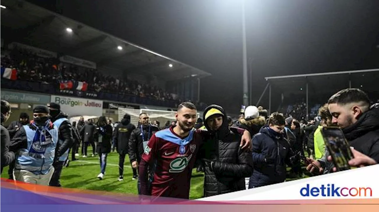 Bourgoin-Jallieu Singkirkan Raksasa Ligue 1, Suporternya Pesta di Lapangan