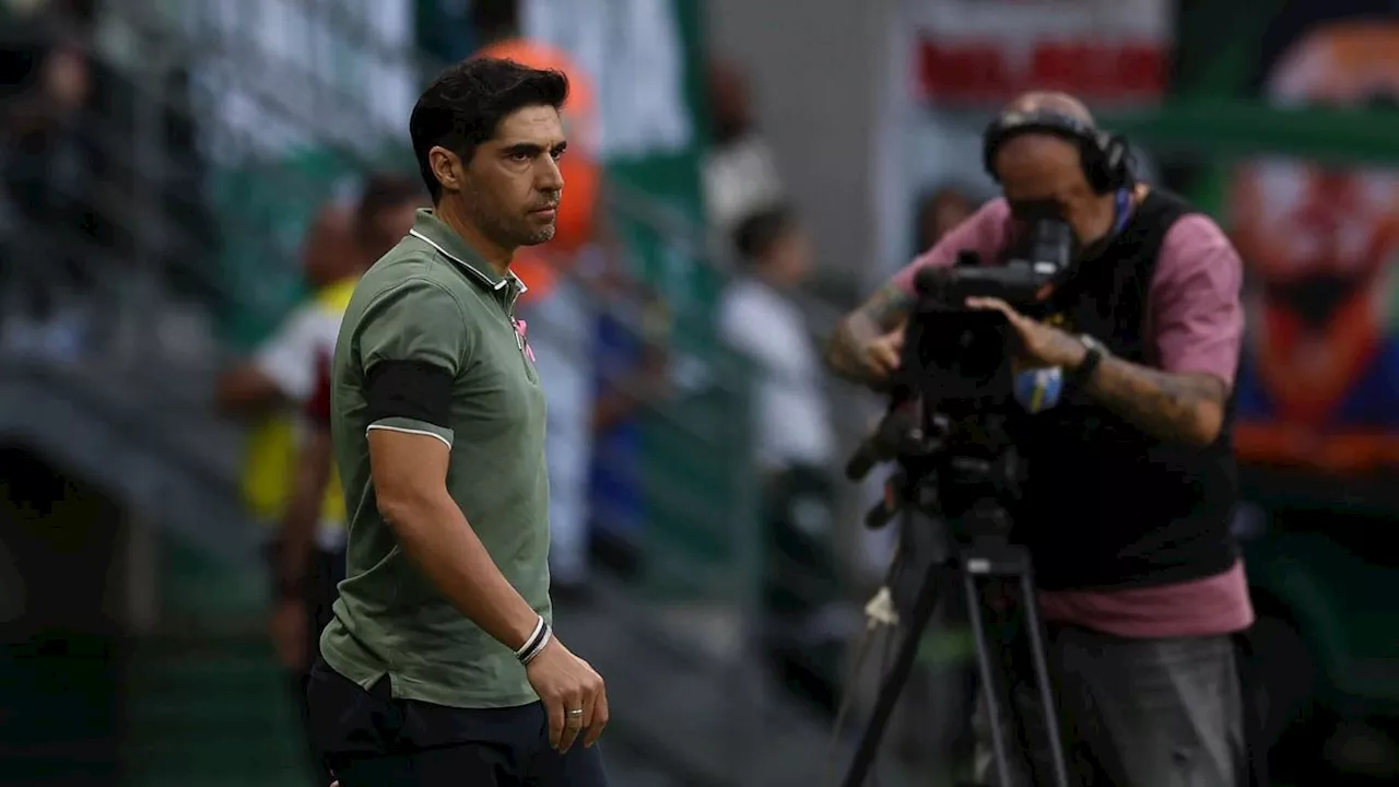 Abel Ferreira celebra venda de Vitor Roque e pede reforços para o Palmeiras