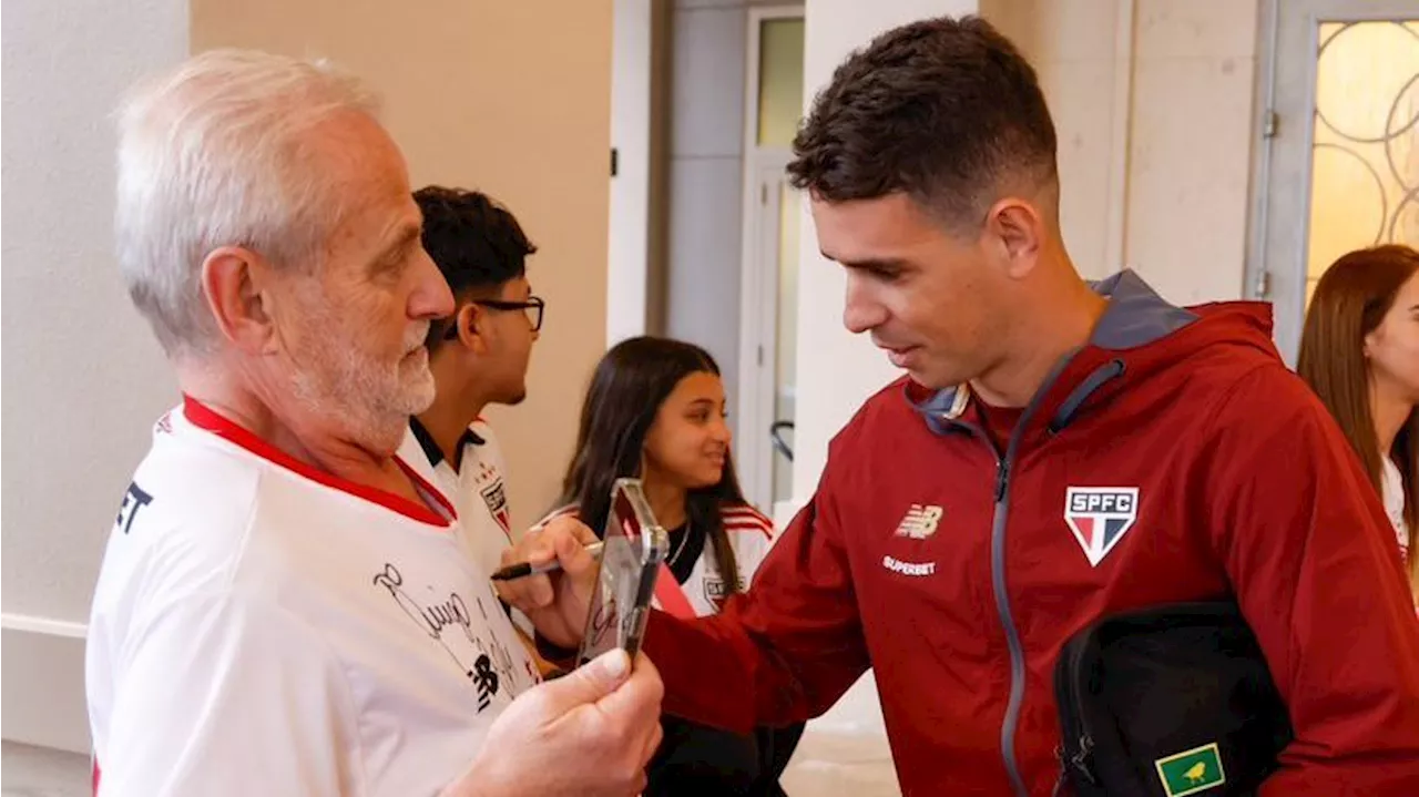 Oscar comemora estreia pelo São Paulo e elogia time