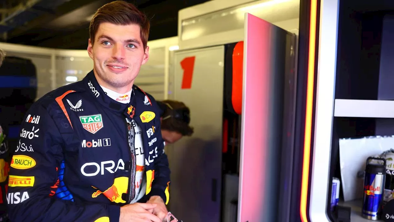 Max Verstappen varo del suo nuovo yacht, 'Unleash the Lion' a Viareggio