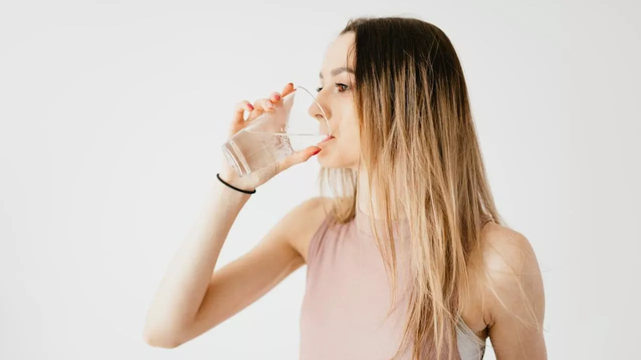 Quanti Bicchieri di Acqua Bisogna Bere Ogni Giorno?